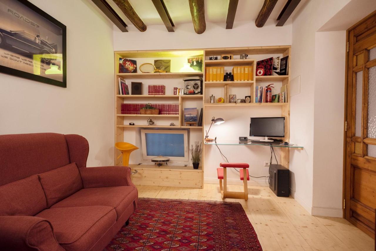 Casa Donna Aiuola Apartment เนเปิลส์ ภายนอก รูปภาพ