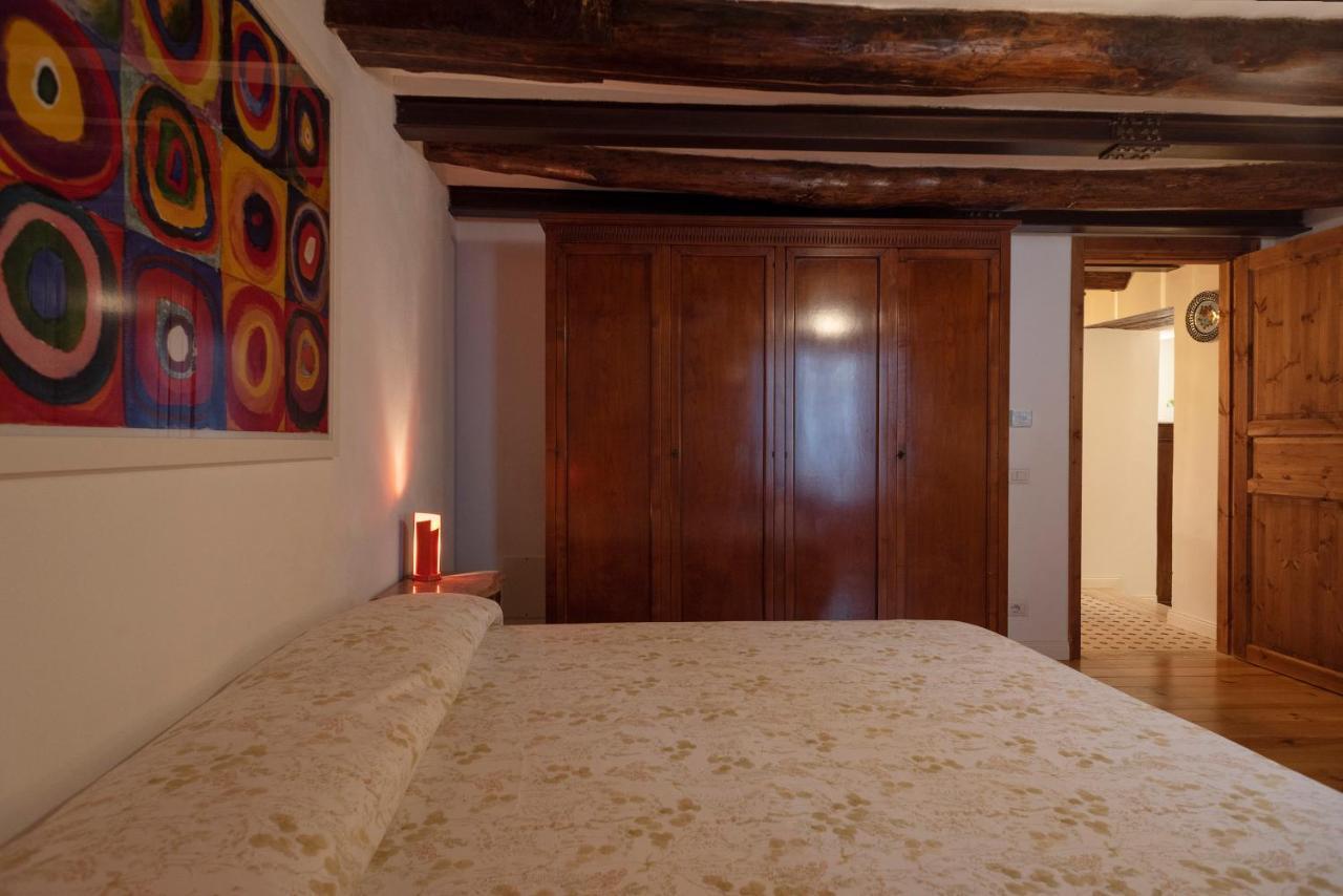 Casa Donna Aiuola Apartment เนเปิลส์ ภายนอก รูปภาพ