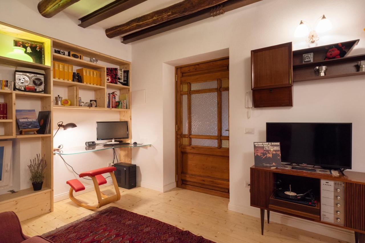 Casa Donna Aiuola Apartment เนเปิลส์ ภายนอก รูปภาพ